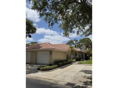 Fabulous and most desired 1 level end unit patio home with 2 BR on PGA National Golf Club in Florida - for sale on GolfHomes.com, golf home, golf lot