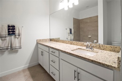 Convenient Lakewood Ranch location with fabulous amenities! This on Lakewood National Golf Club in Florida - for sale on GolfHomes.com, golf home, golf lot