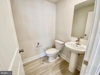 END UNIT-TWO PRIMARY BEDROOMS!  NOW COMPLETED, MOVE IN READY! on Plantation Lakes Golf and Country Club in Delaware - for sale on GolfHomes.com, golf home, golf lot
