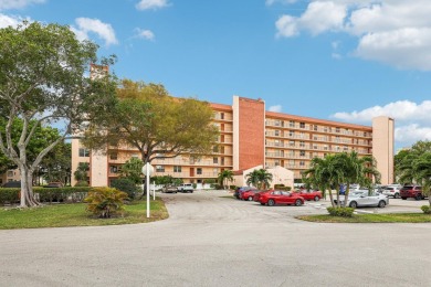 Come see this stunning, move-in-ready unit in Bonaire Village! on Marina Lakes Golf Course in Florida - for sale on GolfHomes.com, golf home, golf lot