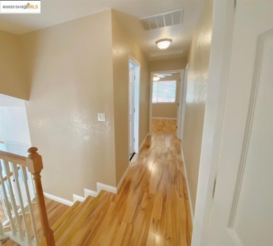Welcome to the Gateway to Yosemite, Groveland! This 3 bedroom 2 on Pine Mountain Lake Country Club in California - for sale on GolfHomes.com, golf home, golf lot