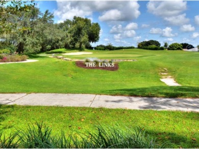 Under contract-accepting backup offers. Discover your dream home on Sandpiper Golf Club in Florida - for sale on GolfHomes.com, golf home, golf lot
