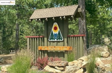 Welcome to the Gateway to Yosemite, Groveland! This 3 bedroom 2 on Pine Mountain Lake Country Club in California - for sale on GolfHomes.com, golf home, golf lot