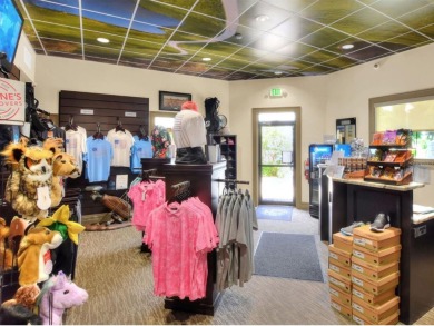 Under contract-accepting backup offers. Discover your dream home on Sandpiper Golf Club in Florida - for sale on GolfHomes.com, golf home, golf lot