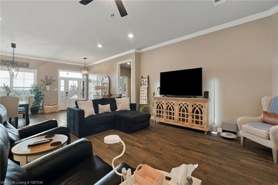 Beautiful 4 bedroom, 3 bath home located on the golf course on Eagle Crest Golf Course in Arkansas - for sale on GolfHomes.com, golf home, golf lot