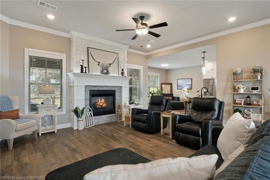 Beautiful 4 bedroom, 3 bath home located on the golf course on Eagle Crest Golf Course in Arkansas - for sale on GolfHomes.com, golf home, golf lot