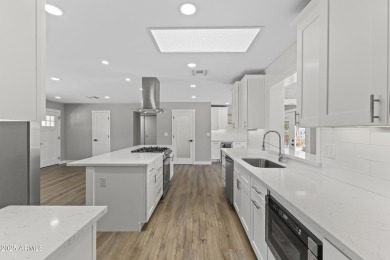 Beautifully cosmetically remodeled and move-in ready! This Sun on Sun City South Golf Course in Arizona - for sale on GolfHomes.com, golf home, golf lot