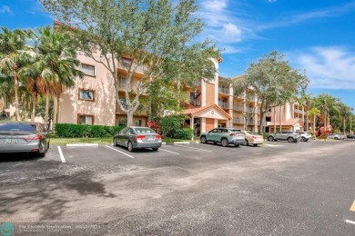 This  2 bd /1.5 bath features laminated floors throughout on Flamingo Lakes Country Club in Florida - for sale on GolfHomes.com, golf home, golf lot