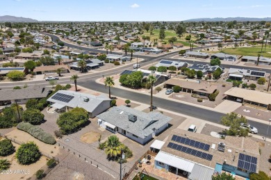 Beautifully cosmetically remodeled and move-in ready! This Sun on Sun City South Golf Course in Arizona - for sale on GolfHomes.com, golf home, golf lot