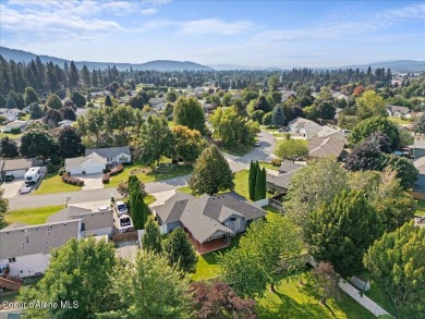 SINGLE-LEVEL  HOME IN HAYDEN'S WOODLAND MEADOWS. Woodland on Hayden Lake Country Club in Idaho - for sale on GolfHomes.com, golf home, golf lot