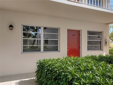 Live the relaxed Florida lifestyle in this desirable 1st floor on Vero Beach South Golf Course in Florida - for sale on GolfHomes.com, golf home, golf lot
