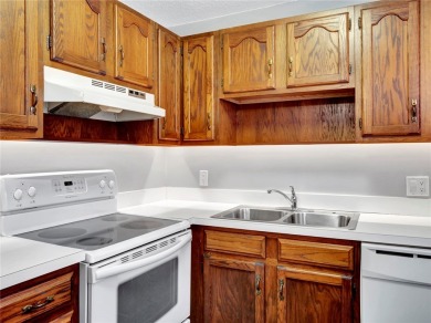 Live the relaxed Florida lifestyle in this desirable 1st floor on Vero Beach South Golf Course in Florida - for sale on GolfHomes.com, golf home, golf lot