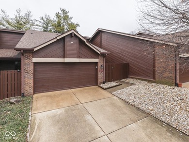 VALLE VISTA GOLF COURSE * MAIN LEVEL RANCH UPDATED CONDO * on Valle Vista Country Club in Indiana - for sale on GolfHomes.com, golf home, golf lot
