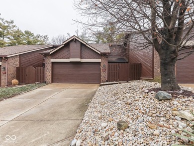 VALLE VISTA GOLF COURSE * MAIN LEVEL RANCH UPDATED CONDO * on Valle Vista Country Club in Indiana - for sale on GolfHomes.com, golf home, golf lot