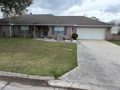 Love Golf,  You will love this beautiful home on the 13th green on Millbrook Country Club in Mississippi - for sale on GolfHomes.com, golf home, golf lot