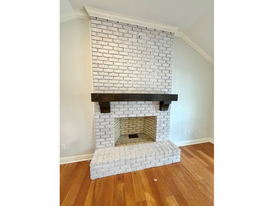 Super cute 3 bedroom, 2 bathroom home located in the desirable on Diamondhead Country Club in Mississippi - for sale on GolfHomes.com, golf home, golf lot