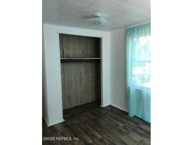 Charming Cottage Near Golf, Parks, and Beaches! Discover the on Palatka Golf Club in Florida - for sale on GolfHomes.com, golf home, golf lot
