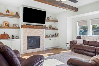 You'll love this almost new 2-story in the Smithville School on Paradise Pointe Golf Complex in Missouri - for sale on GolfHomes.com, golf home, golf lot