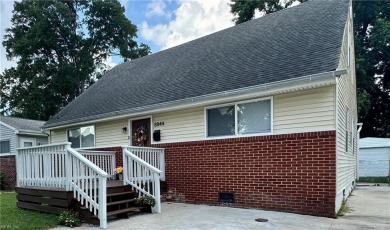 Assumable (VA only) loan @ 3.5% rate. Monthly payments are $1595 on Oceanview Golf Course in Virginia - for sale on GolfHomes.com, golf home, golf lot