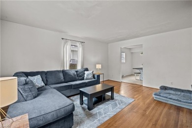 Assumable (VA only) loan @ 3.5% rate. Monthly payments are $1595 on Oceanview Golf Course in Virginia - for sale on GolfHomes.com, golf home, golf lot