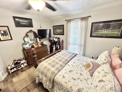 Enjoy the resort life year round with the beauty and ammenties on Woodson Bend Resort in Kentucky - for sale on GolfHomes.com, golf home, golf lot