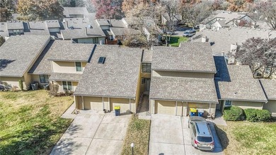 Welcome home to this maintenance-provided townhome ideally on Minor Park Golf Course in Missouri - for sale on GolfHomes.com, golf home, golf lot