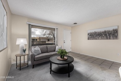 Charming 2 bed/2 bath golf course home now available in on Sun City Lakes West and East in Arizona - for sale on GolfHomes.com, golf home, golf lot