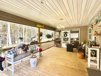 This like new 3 BR, 2 bath home is move-in ready. Well on Druid Hills Golf Club in Tennessee - for sale on GolfHomes.com, golf home, golf lot