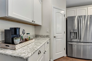 Welcome to a life that feels like vacation every day. Nestled in on Arlington Ridge Golf Club in Florida - for sale on GolfHomes.com, golf home, golf lot