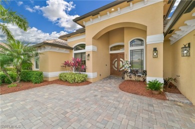 PRICED TO SELL ~ OWNERS MUST RELOCATE!  Welcome to the Davis on River Hall Country Club in Florida - for sale on GolfHomes.com, golf home, golf lot
