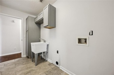 This beautiful three-bedroom two-bathroom home situated on Hole on Laurel Island Links in Georgia - for sale on GolfHomes.com, golf home, golf lot