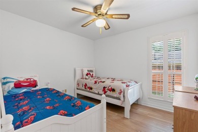This spacious home features a fresh interior paint job and on De Cordova Bend Country Club in Texas - for sale on GolfHomes.com, golf home, golf lot