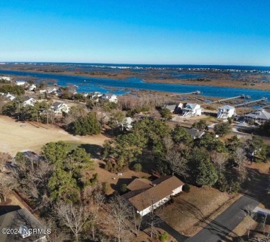 OUTSTANDING LOCATION! PRICE REDUCTION! The opportunity is yours on Belvedere Country Club in North Carolina - for sale on GolfHomes.com, golf home, golf lot