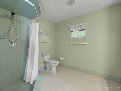 This charming 3-bedroom, 2-bathroom gem with a 2-car garage is on Stonecrest Golf and Club Club in Florida - for sale on GolfHomes.com, golf home, golf lot
