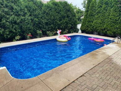 Meticulously maintained home with loft & inground Pool, this one on Carillon Lakes 3 Hole Course in Illinois - for sale on GolfHomes.com, golf home, golf lot