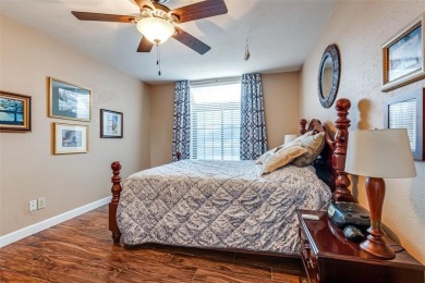 Discover this charming 2-bedroom, 2-bath condo nestled near the on Stevens Park Golf Course in Texas - for sale on GolfHomes.com, golf home, golf lot