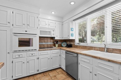 Welcome to your slice of island life on beautiful Seabrook on The Seabrook Island Club in South Carolina - for sale on GolfHomes.com, golf home, golf lot