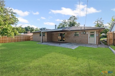 Nestled in an inviting and established neighborhood, this on Sammons Golf Links in Texas - for sale on GolfHomes.com, golf home, golf lot