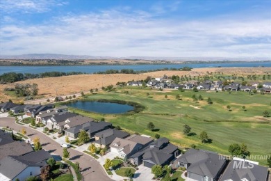 Stunning home on the 17th fairway of Red Hawk golf course! A on Hunters Point Golf Club in Idaho - for sale on GolfHomes.com, golf home, golf lot