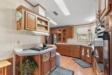 An Affordable Find in a Fantastic Community;This 1990 Palm on Plantation Golf Club in Florida - for sale on GolfHomes.com, golf home, golf lot