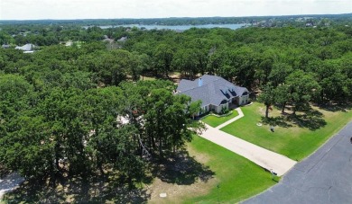 PRICED BELOW RECENT APPRAISED VALUE! Welcome to your private on Lake Kiowa Golf Course in Texas - for sale on GolfHomes.com, golf home, golf lot