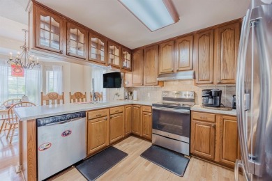 PRICED BELOW RECENT APPRAISED VALUE! Welcome to your private on Lake Kiowa Golf Course in Texas - for sale on GolfHomes.com, golf home, golf lot