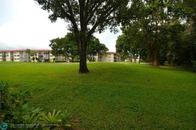 WOW!! Walk into modern elegance in this 2 bedroom 2 bath, with on Hollybrook Golf and Tennis Club  in Florida - for sale on GolfHomes.com, golf home, golf lot