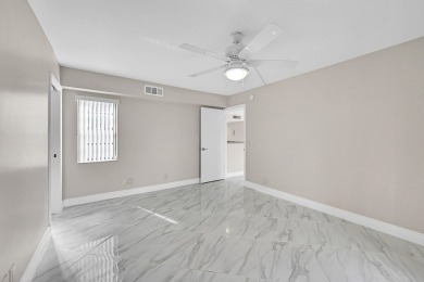 Amazing 2/2 deluxe corner condo with direct lake and golf course on Kings Point Golf -Flanders Way in Florida - for sale on GolfHomes.com, golf home, golf lot