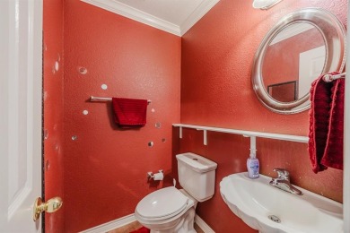 PRICED BELOW RECENT APPRAISED VALUE! Welcome to your private on Lake Kiowa Golf Course in Texas - for sale on GolfHomes.com, golf home, golf lot