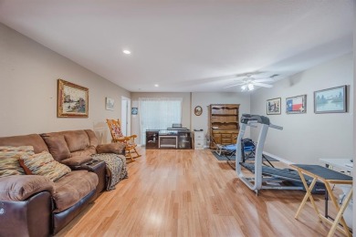 PRICED BELOW RECENT APPRAISED VALUE! Welcome to your private on Lake Kiowa Golf Course in Texas - for sale on GolfHomes.com, golf home, golf lot