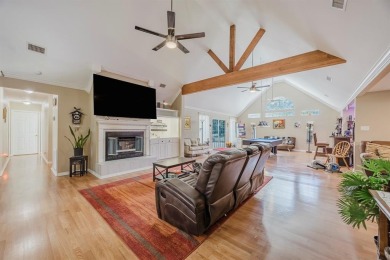 PRICED BELOW RECENT APPRAISED VALUE! Welcome to your private on Lake Kiowa Golf Course in Texas - for sale on GolfHomes.com, golf home, golf lot
