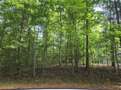 Discover the perfect spot to build your dream home on this on The Trail At Chickasaw Pointe in South Carolina - for sale on GolfHomes.com, golf home, golf lot