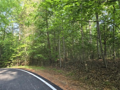 Discover the perfect spot to build your dream home on this on The Trail At Chickasaw Pointe in South Carolina - for sale on GolfHomes.com, golf home, golf lot