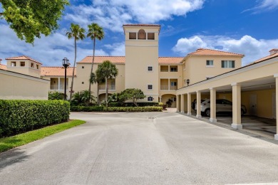 Wake up to the beautiful Joe Lee course and a big lake view!! on Oak Harbor Country Club in Florida - for sale on GolfHomes.com, golf home, golf lot